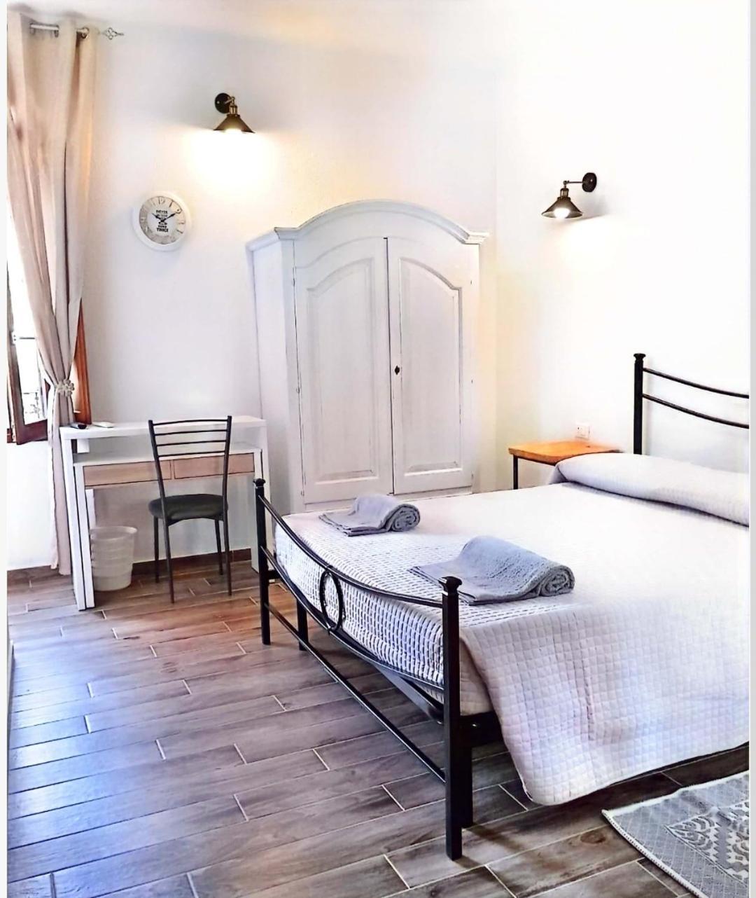 La Plaza Otel Ollolai Dış mekan fotoğraf