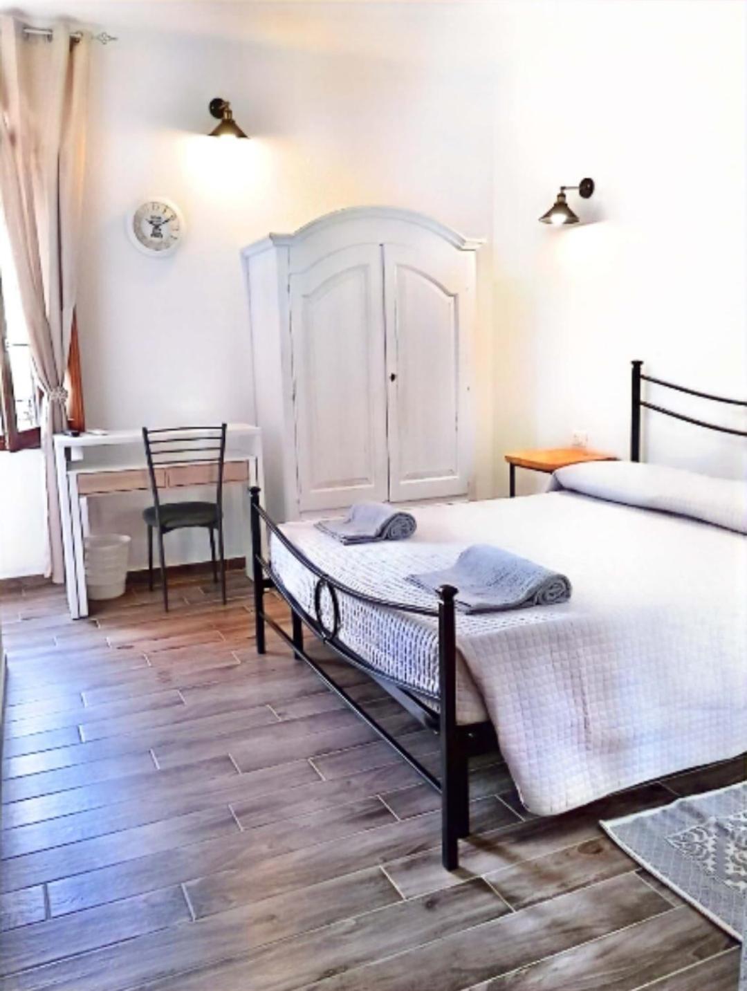 La Plaza Otel Ollolai Dış mekan fotoğraf